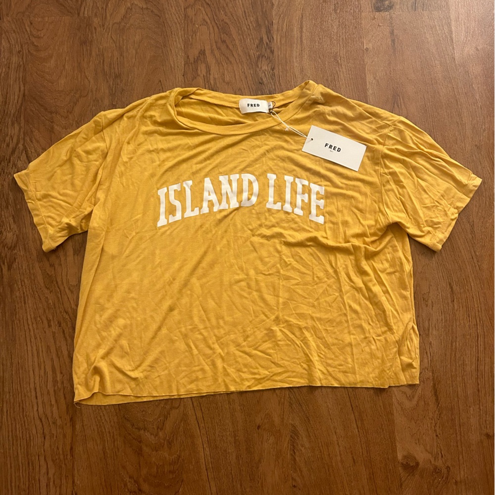 NWT! FRED island life yellow short sleeve crop top size large